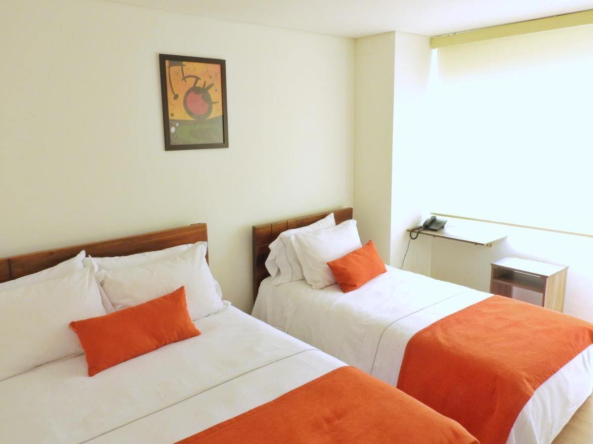 Hotel Portal De Los Andes Bogotá Kültér fotó