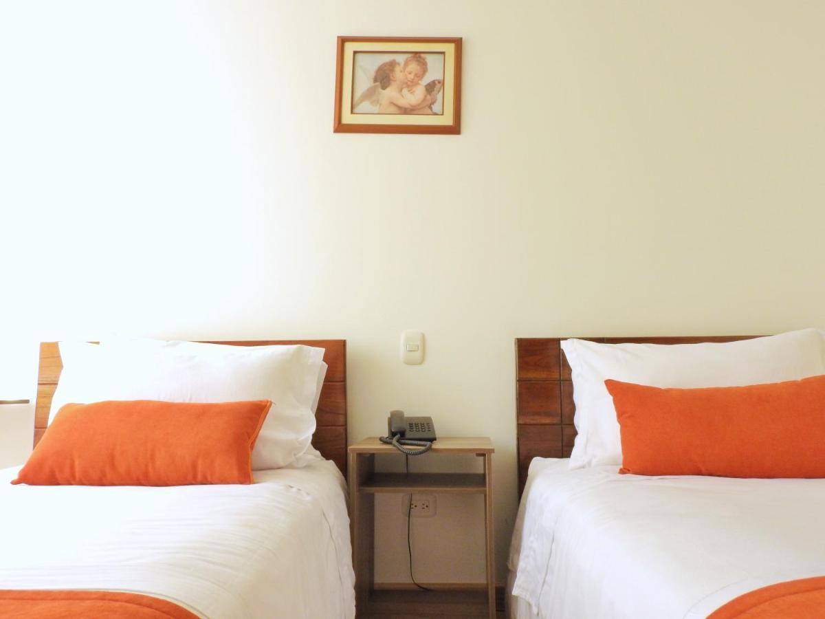 Hotel Portal De Los Andes Bogotá Kültér fotó